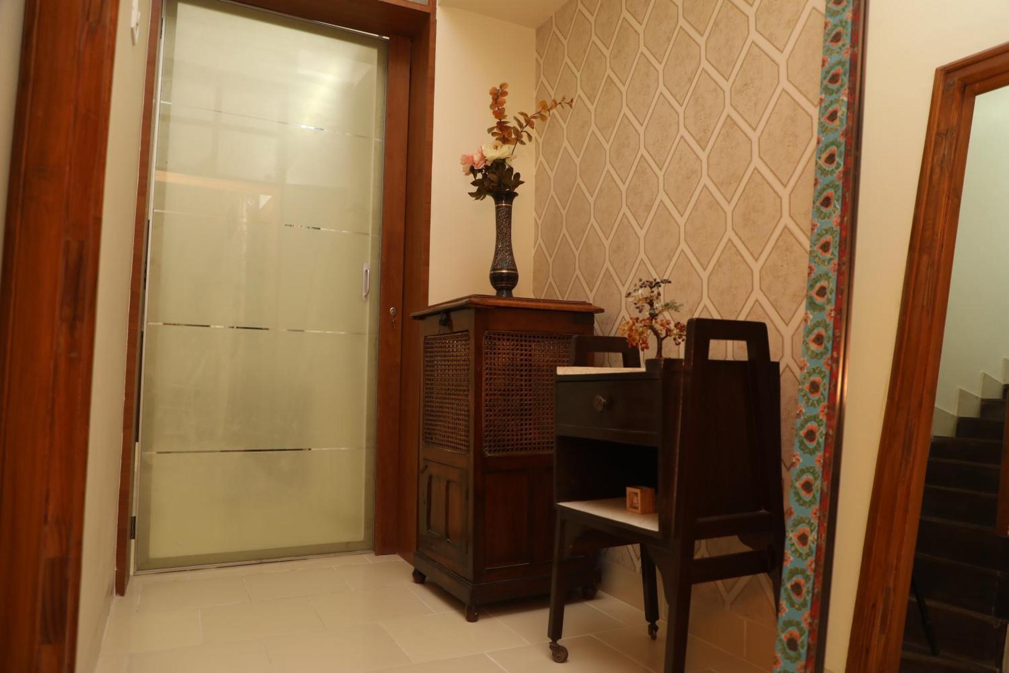 Hotel Ushta Te - Happiness To Thee à Bangalore Extérieur photo
